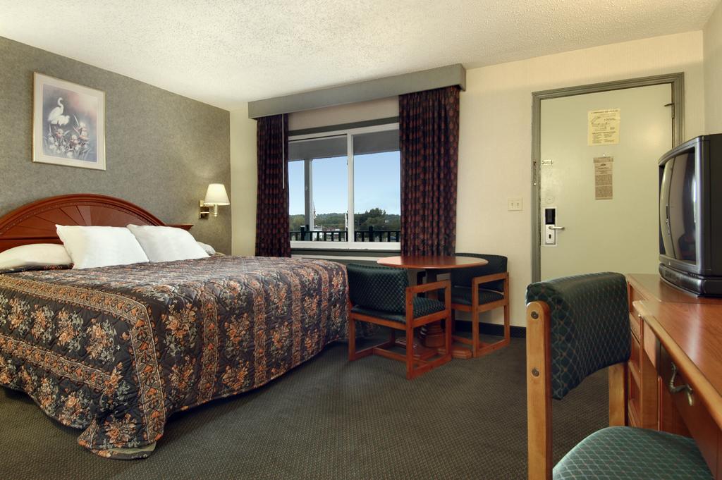 Days Inn By Wyndham Branford New Haven Conference Center Værelse billede